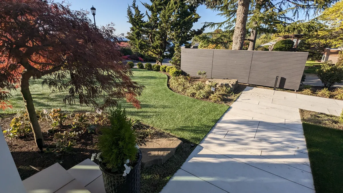 backyard putting green