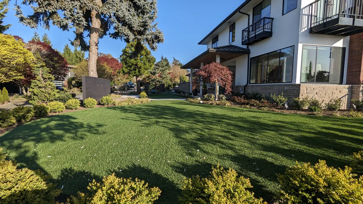 backyard putting green